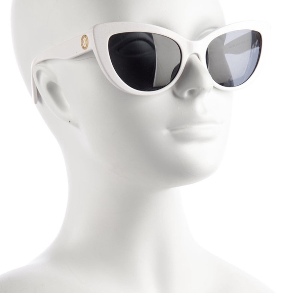 White Cat-Eye Sunglasses Versace Medusa’s Insignia Cat eye - Picture 3 of 4